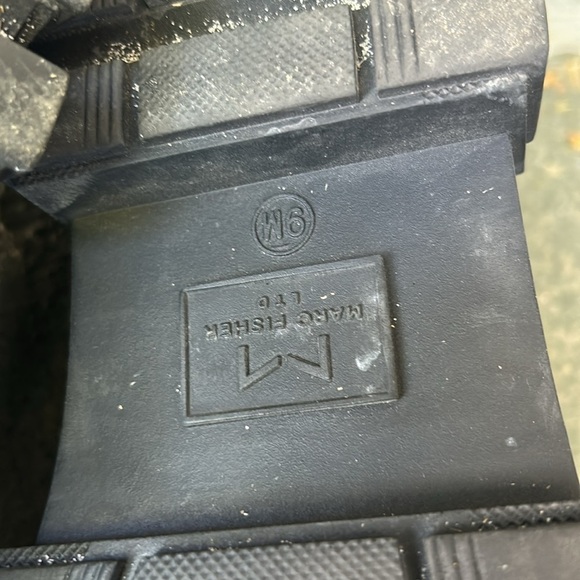 Marc Fisher Lug Sole Loafers Chunky Sole Preppy Officecore Sz 9 - Picture 9 of 9